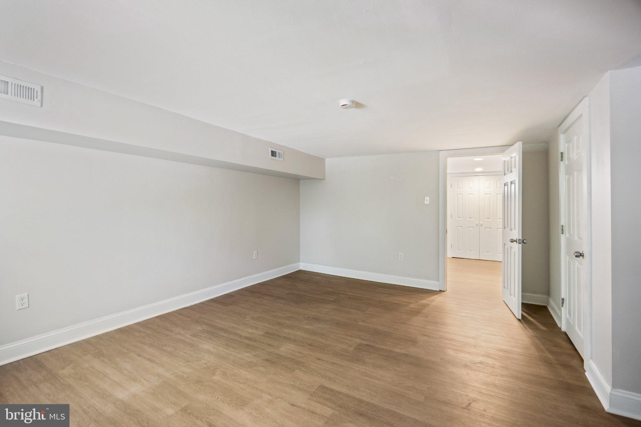 220 Houston Street Chester, PA 19013 - Photo 20 of 29