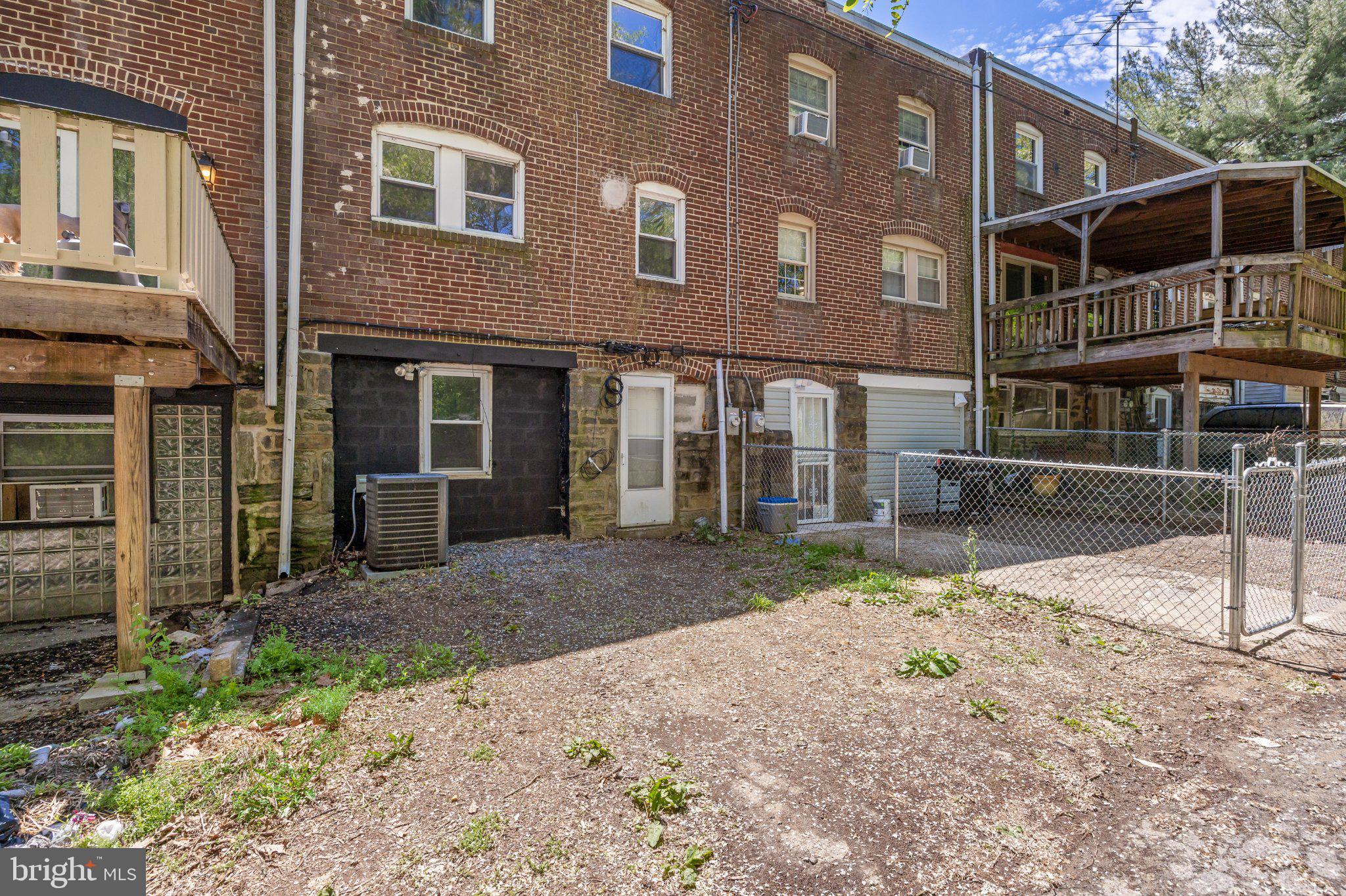 220 Houston Street Chester, PA 19013 - Photo 23 of 29