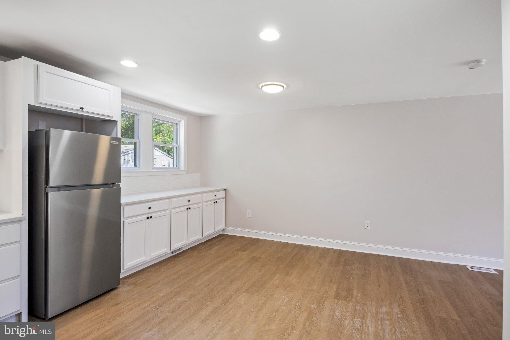 220 Houston Street Chester, PA 19013 - Photo 10 of 29