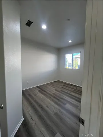 a view of empty room with window