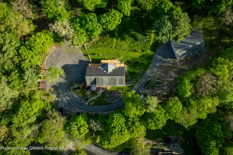 $1,595,000 | 592 Swartekill Road, New Paltz, NY 12561