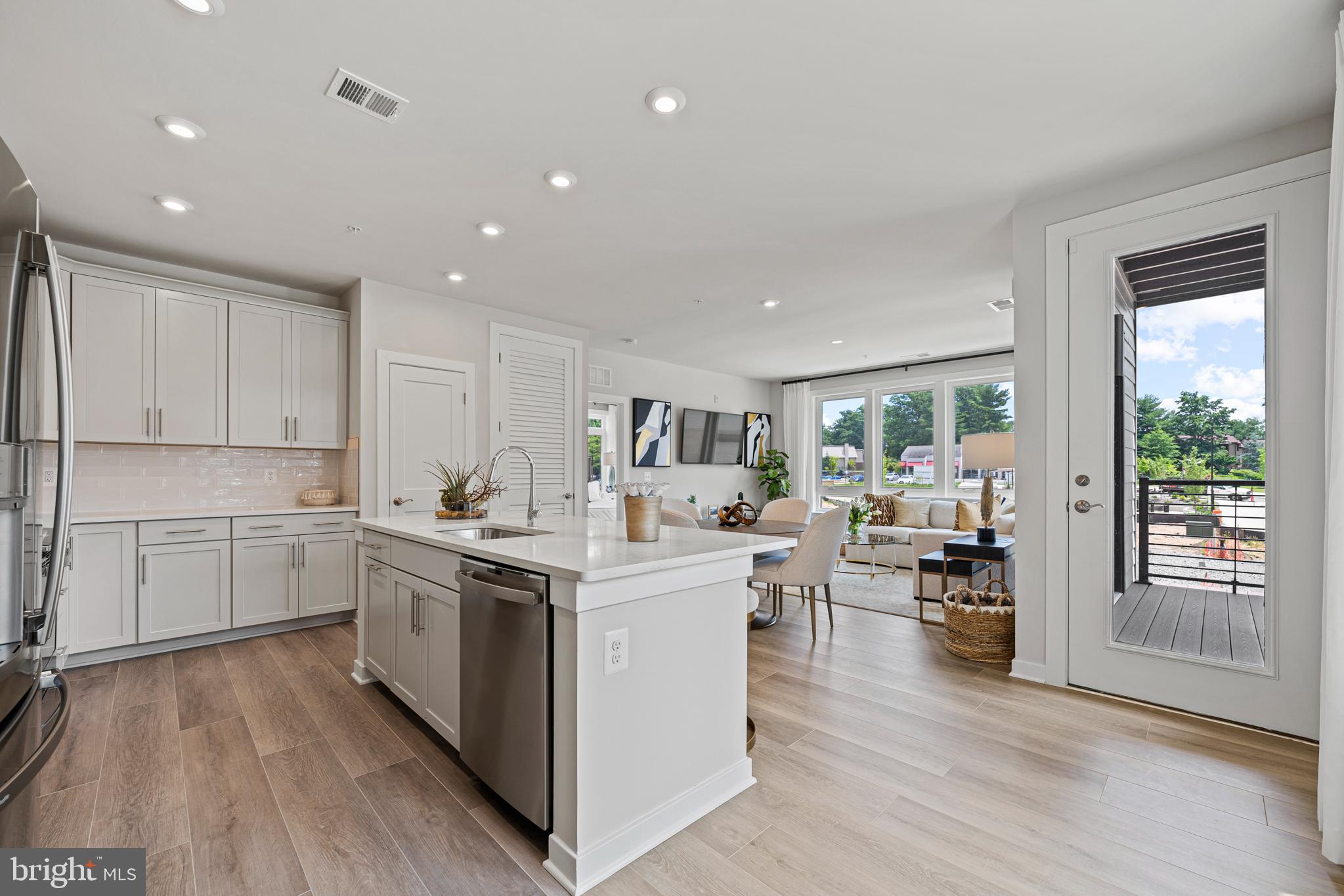 1675 Bandit Loop, Unit 107B Reston, VA 20190 - Photo 4 of 78