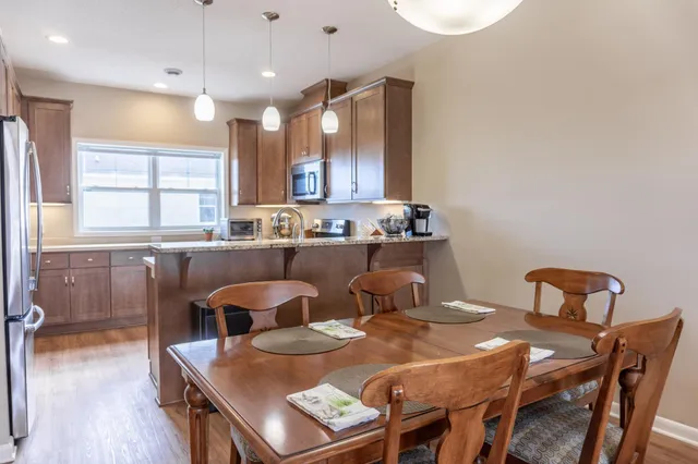 $2,300 | 2978 Clover Ridge Drive, Chaska, MN 55318