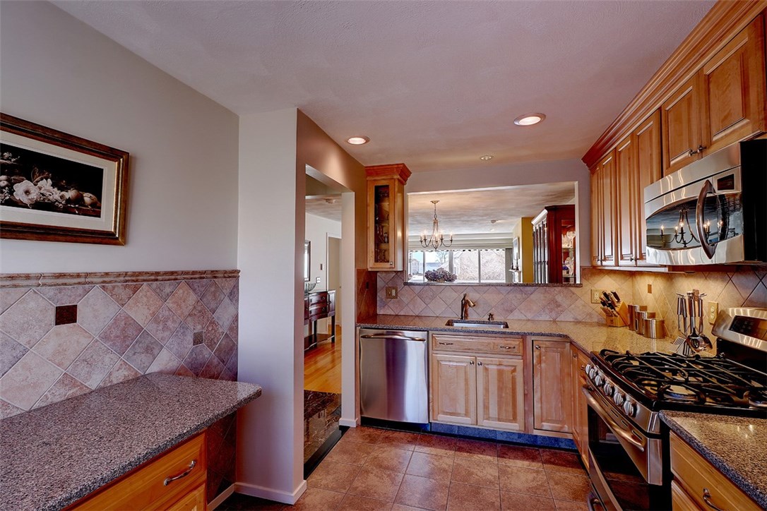 345 Channel View, Unit 104 Warwick, RI 02889 - Photo 6 of 39 Gallery Image 6