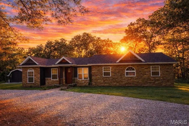 $450,000 | 15746 Hwy F Owensville Mo 65066, Owensville, MO 65066