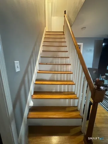 $315,000 | 33 Westview Street, Hamden, CT 06514