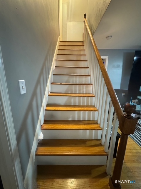 33 Westview Street Hamden, CT 06514 - Photo 7 of 11