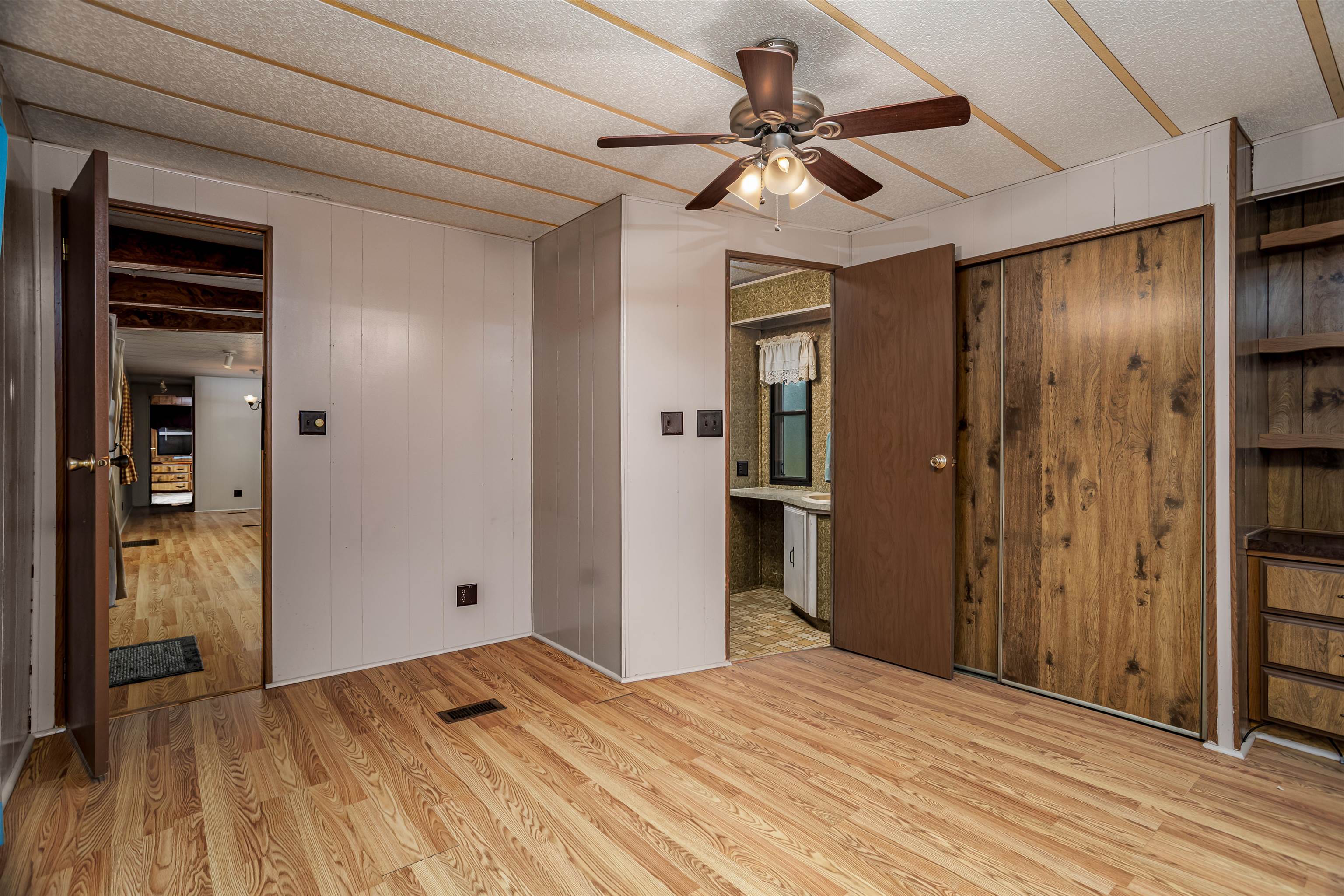 5 South Blueberry Lane Rochester, NH 03867 - Photo 8 of 33