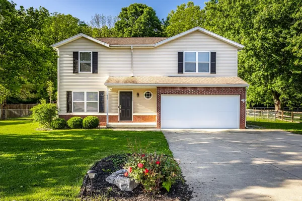 $350,000 | 866 Meadowlands Drive, Ellettsville, IN 47429