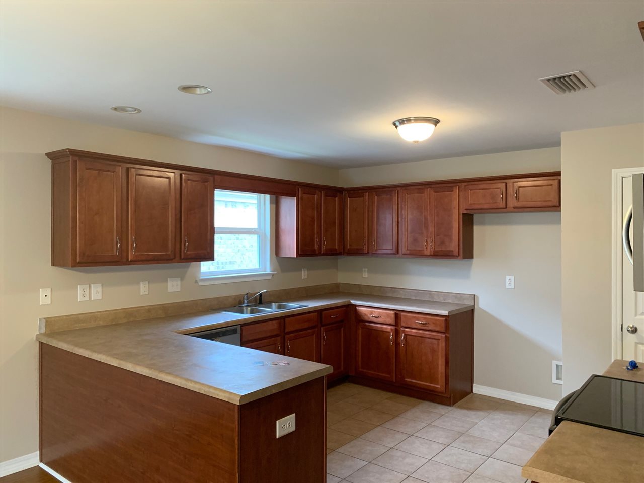 1906 Colorado Court Foley, AL 36535 - Photo 5 of 19
