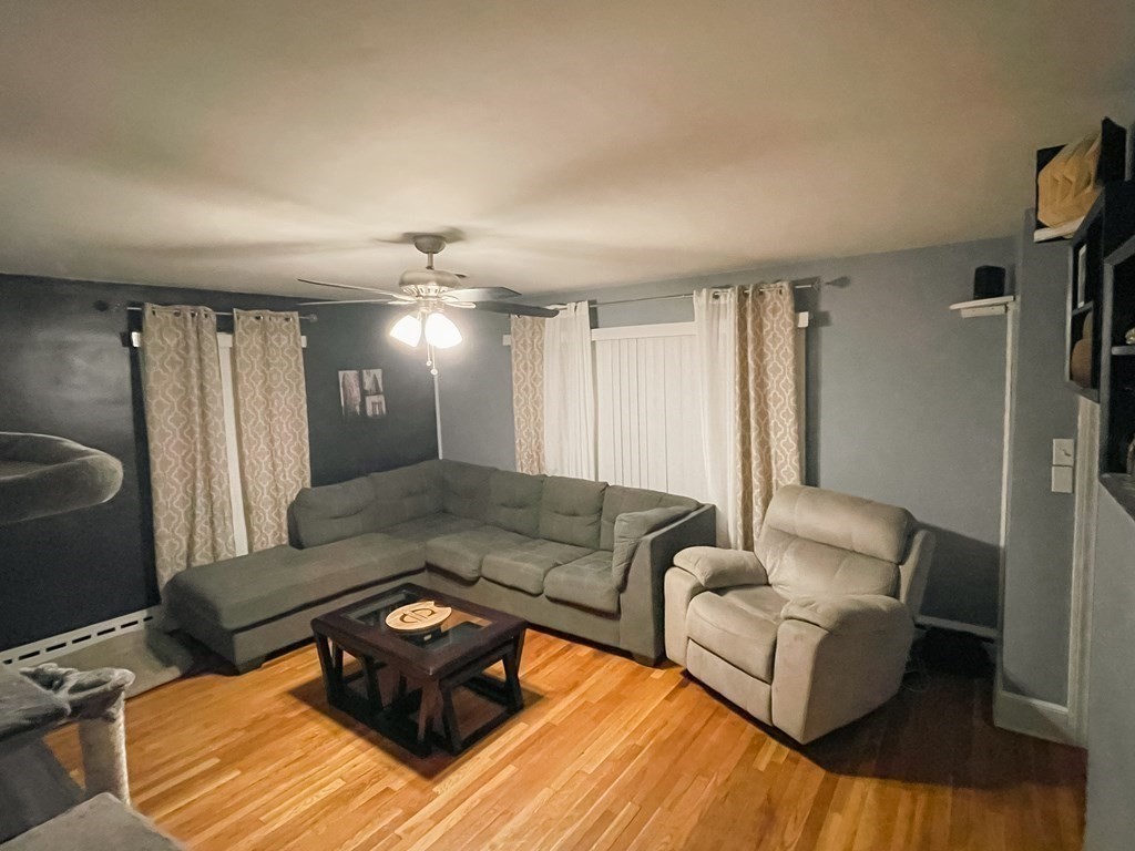 31 Stockton Street Fall River, MA 02721 - Photo 5 of 21