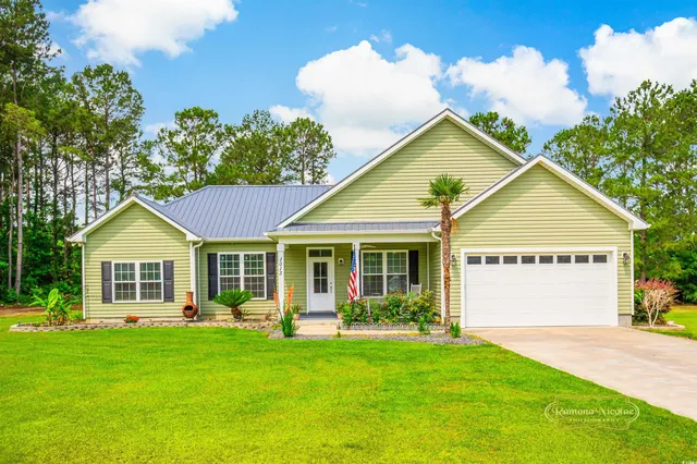 $432,000 | 1013 Happy Lane, Galivants Ferry, SC 29544