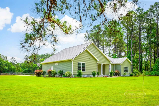 $432,000 | 1013 Happy Lane, Galivants Ferry, SC 29544