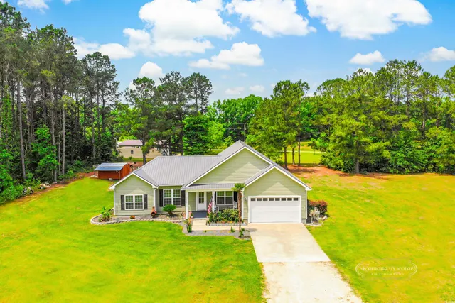 $432,000 | 1013 Happy Lane, Galivants Ferry, SC 29544