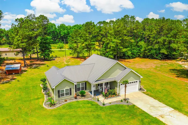 $432,000 | 1013 Happy Lane, Galivants Ferry, SC 29544
