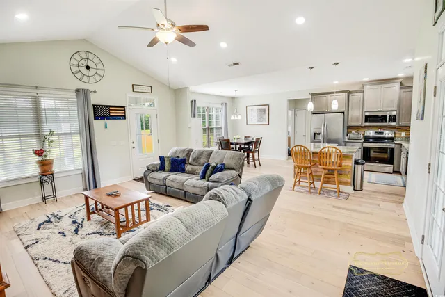 $432,000 | 1013 Happy Lane, Galivants Ferry, SC 29544