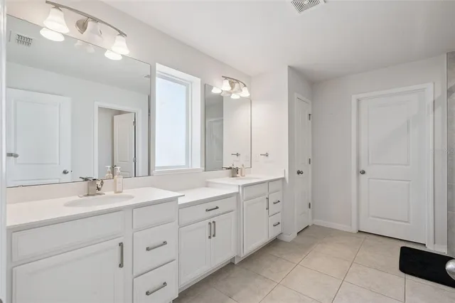 $525,000 | 100 Lavenna Avenue, St. Cloud, FL 34771