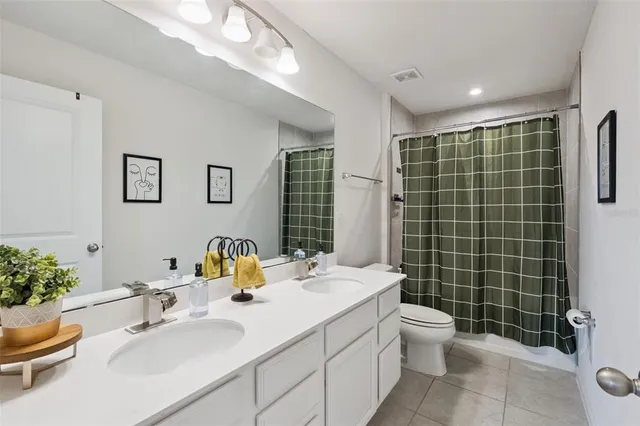 $525,000 | 100 Lavenna Avenue, St. Cloud, FL 34771