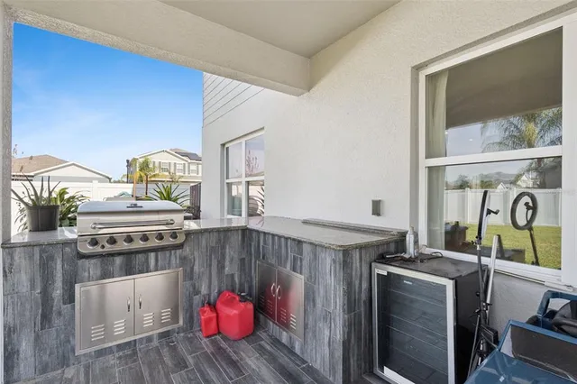 $525,000 | 100 Lavenna Avenue, St. Cloud, FL 34771