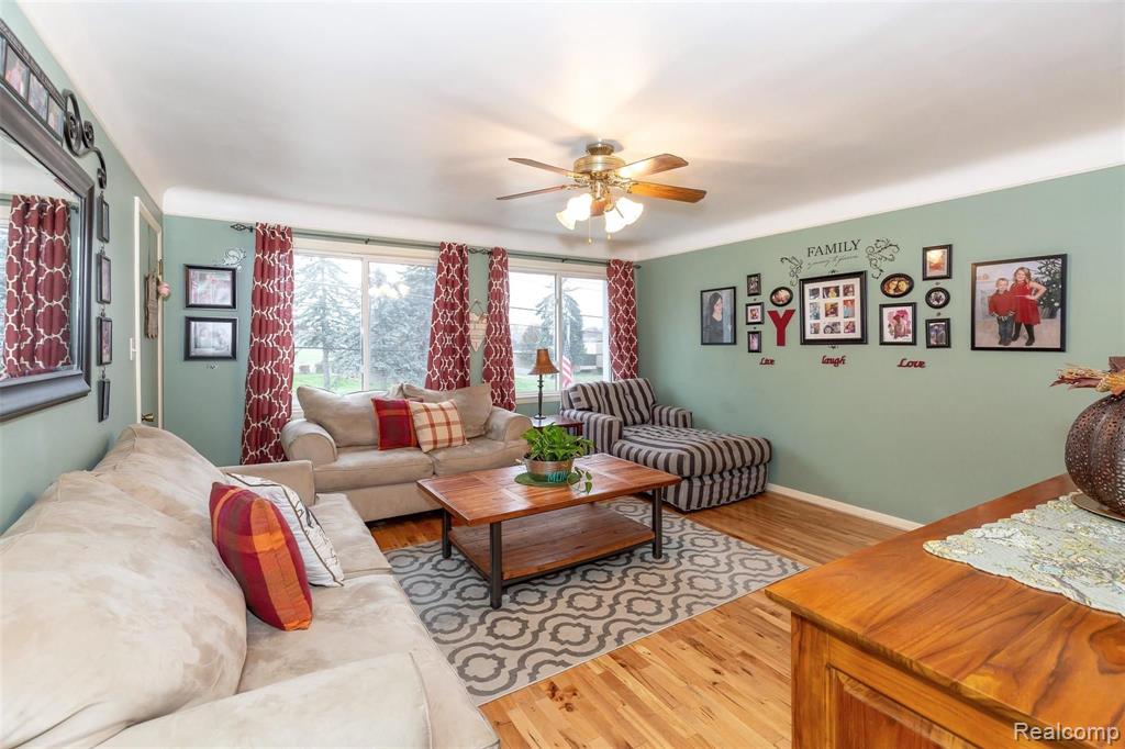 5020 Chicago Road Warren, MI 48092 - Photo 17 of 35