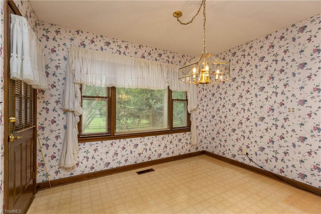 160 Roquemore Road Clemmons, NC 27012 - Photo 14 of 29 Gallery Image 14