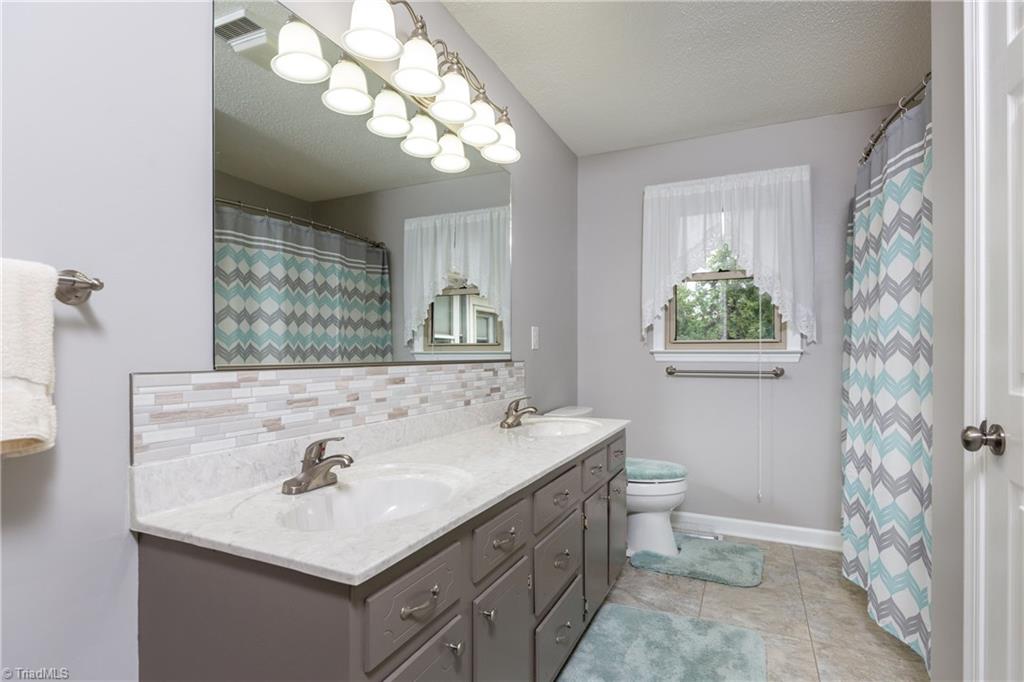160 Roquemore Road Clemmons, NC 27012 - Photo 17 of 29 Gallery Image 17