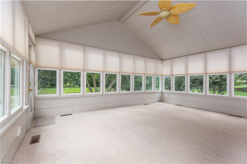 160 Roquemore Road Clemmons, NC 27012 - Photo 5 of 29 Gallery Image 5