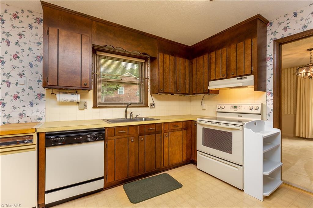 160 Roquemore Road Clemmons, NC 27012 - Photo 8 of 29 Gallery Image 8