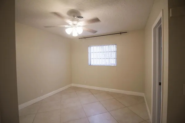 $2,100 | 909 Northeast 12th Avenue, Pompano Beach, FL 33060