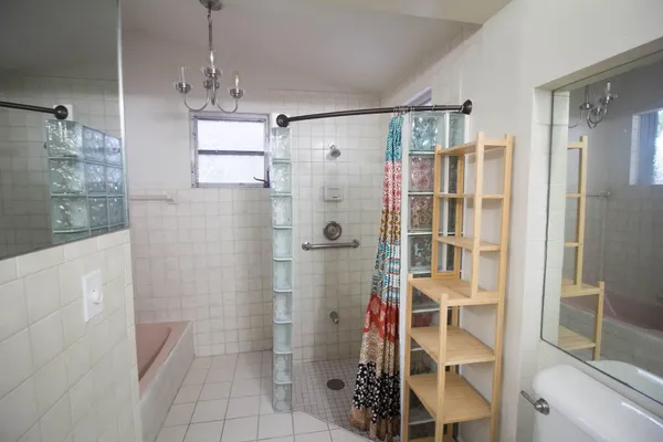 $2,100 | 909 Northeast 12th Avenue, Pompano Beach, FL 33060