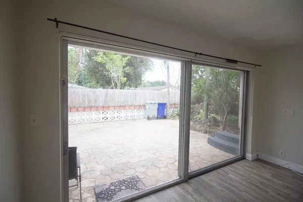 $2,100 | 909 Northeast 12th Avenue, Pompano Beach, FL 33060