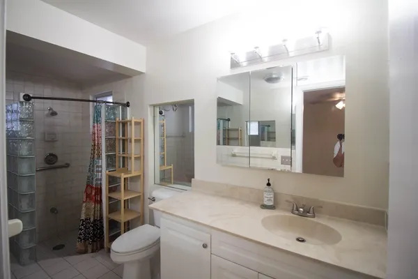 $2,100 | 909 Northeast 12th Avenue, Pompano Beach, FL 33060