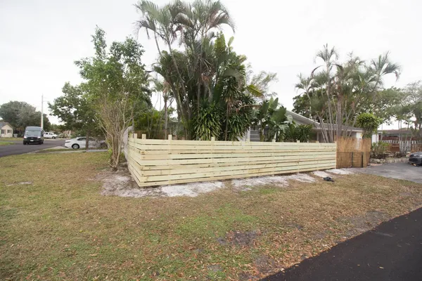 $2,100 | 909 Northeast 12th Avenue, Pompano Beach, FL 33060