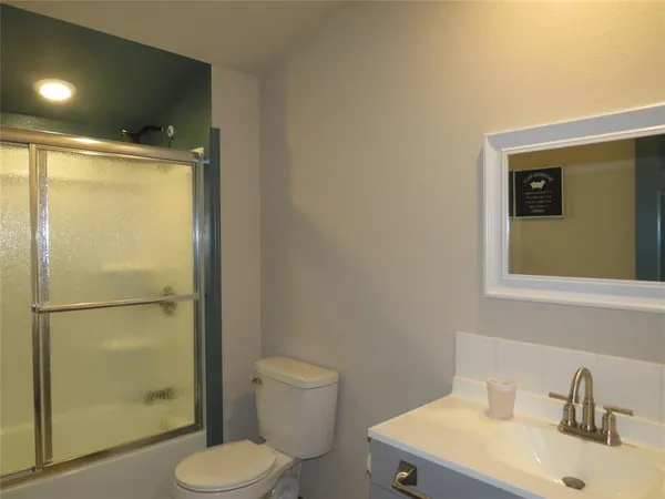 $900 | 12069 Joyce Lane, Unit 5, Roanoke, TX 76262