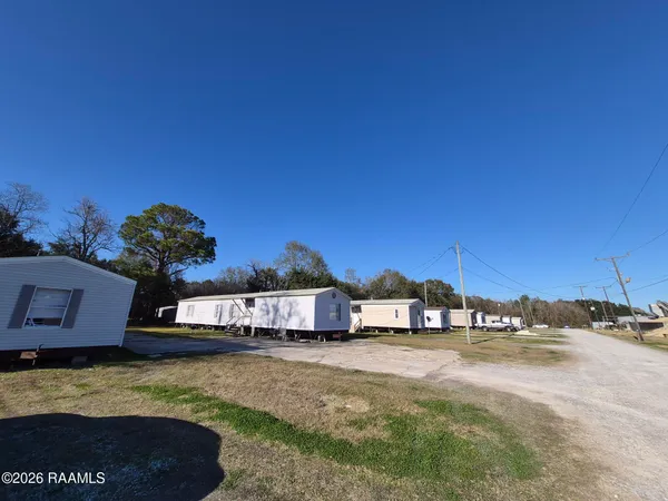 $800,000 | 105 Nina Lane, Lafayette, LA 70508