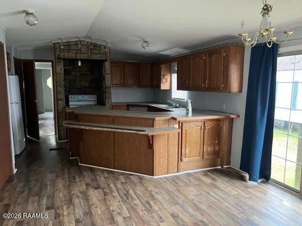$800,000 | 105 Nina Lane, Lafayette, LA 70508