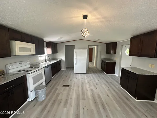 $800,000 | 105 Nina Lane, Lafayette, LA 70508