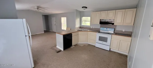 $800,000 | 105 Nina Lane, Lafayette, LA 70508