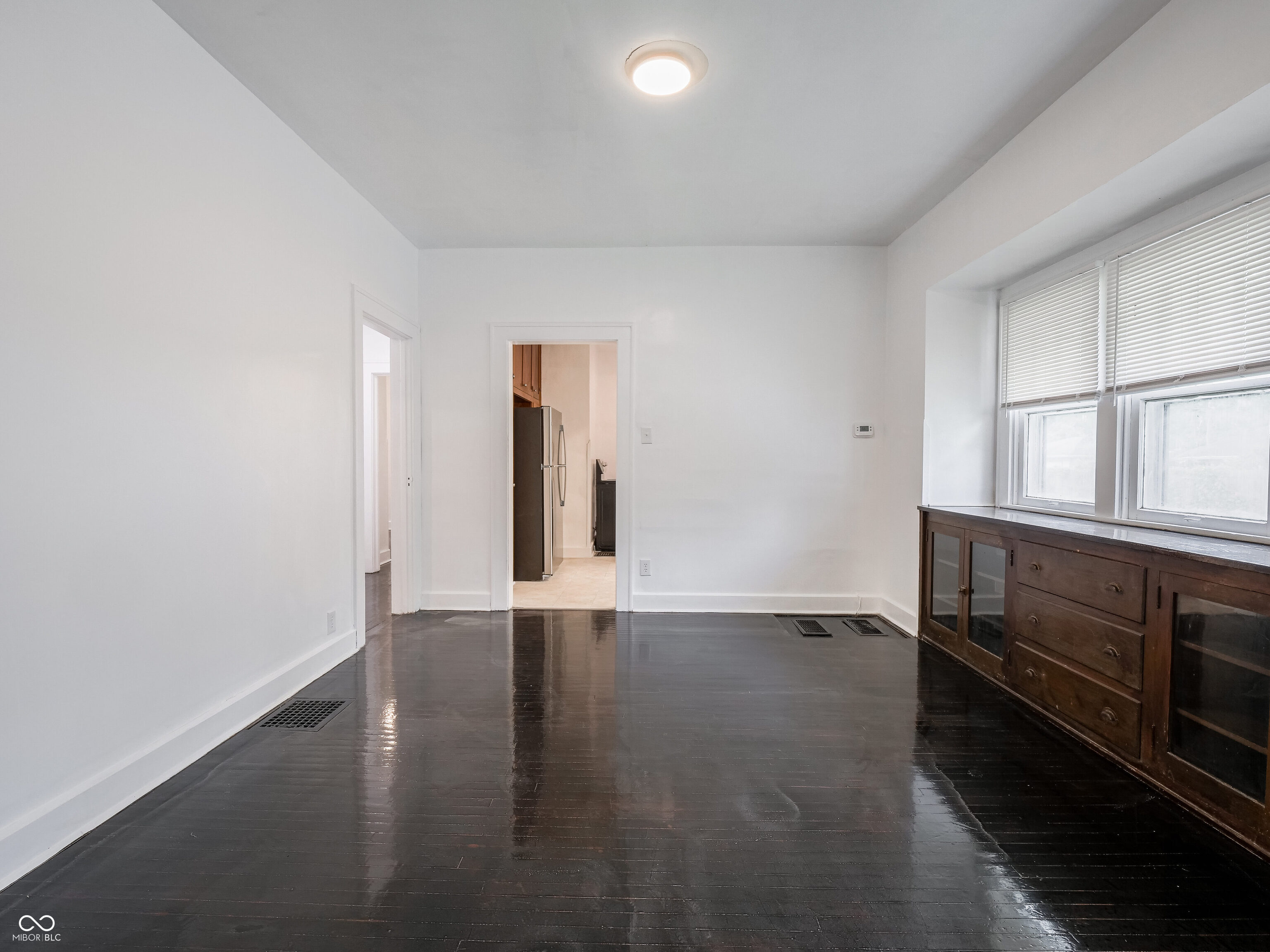 1065 36th Street Indianapolis, IN 46208 - Photo 7 of 38