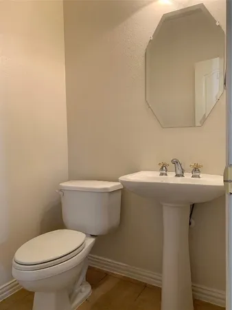 $3,100 | 2516 Brittany Lakes Drive, League City, TX 77573