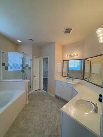 $3,100 | 2516 Brittany Lakes Drive, League City, TX 77573