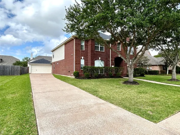 $3,100 | 2516 Brittany Lakes Drive, League City, TX 77573