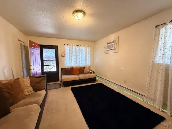 $389,900 | 2122 Norman Lane, Pueblo, CO 81005