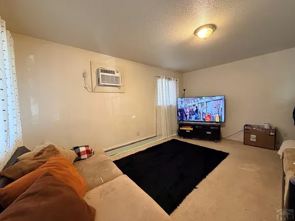$389,900 | 2122 Norman Lane, Pueblo, CO 81005