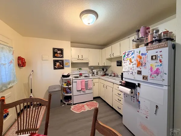 $389,900 | 2122 Norman Lane, Pueblo, CO 81005