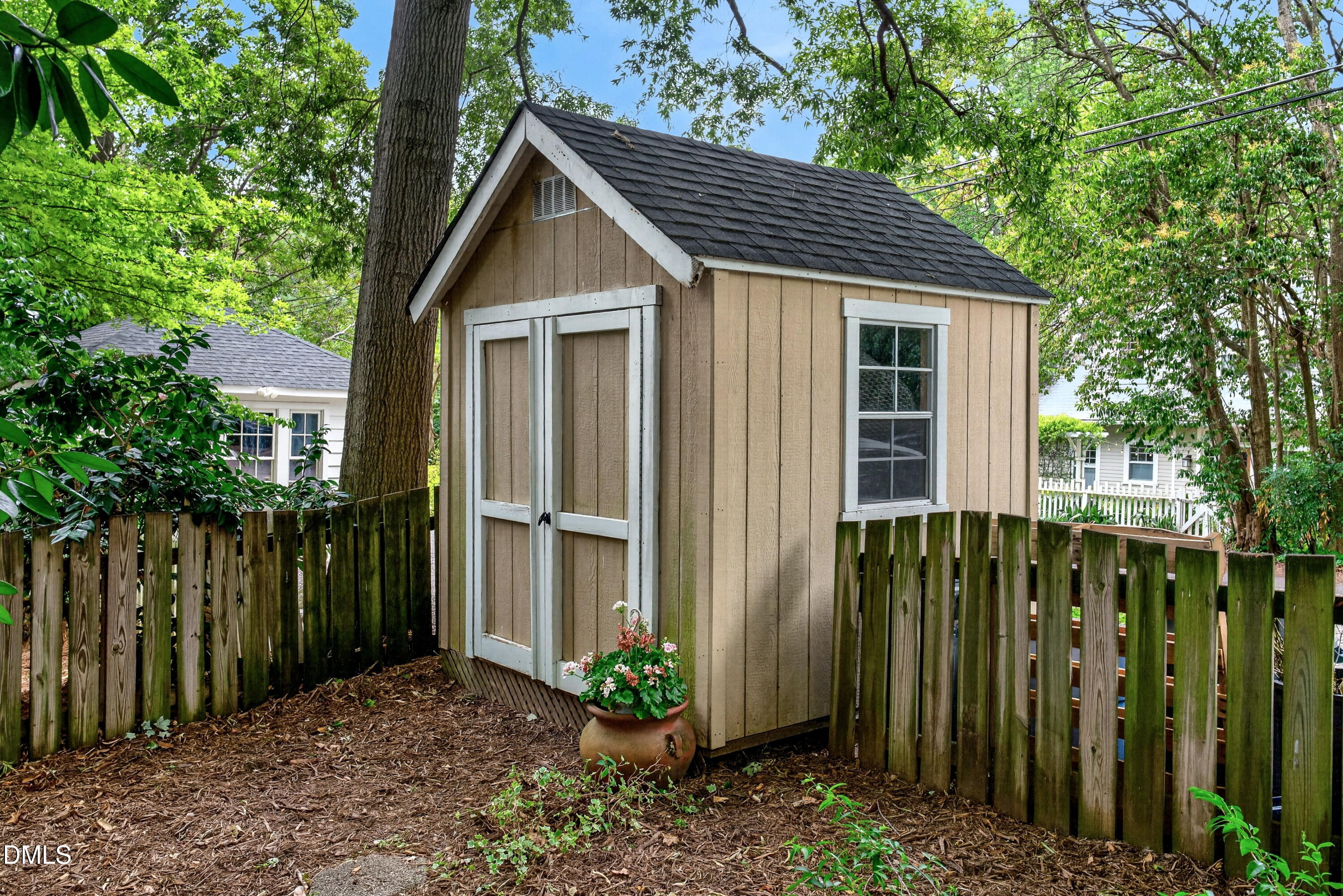 306 Hillcrest Road Raleigh, NC 27605 - Photo 25 of 27 virtual-tour-158496-photo-17816420160756