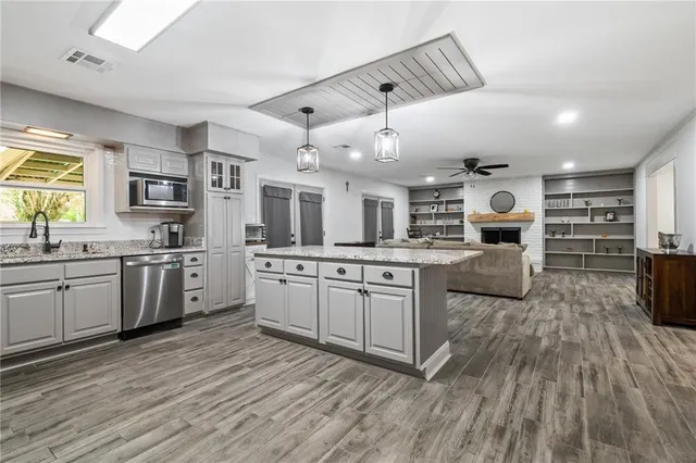 $620,000 | 307 West 10th Avenue, Covington, LA 70433