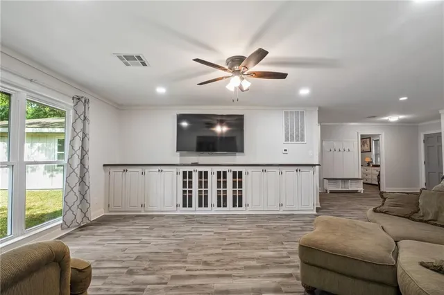 $620,000 | 307 West 10th Avenue, Covington, LA 70433