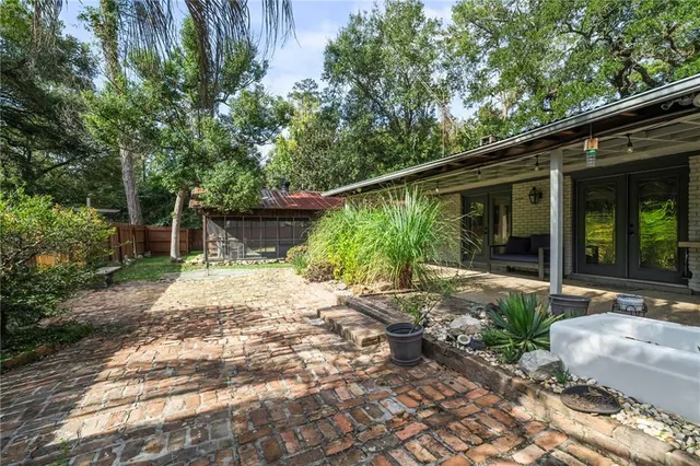 $620,000 | 307 West 10th Avenue, Covington, LA 70433