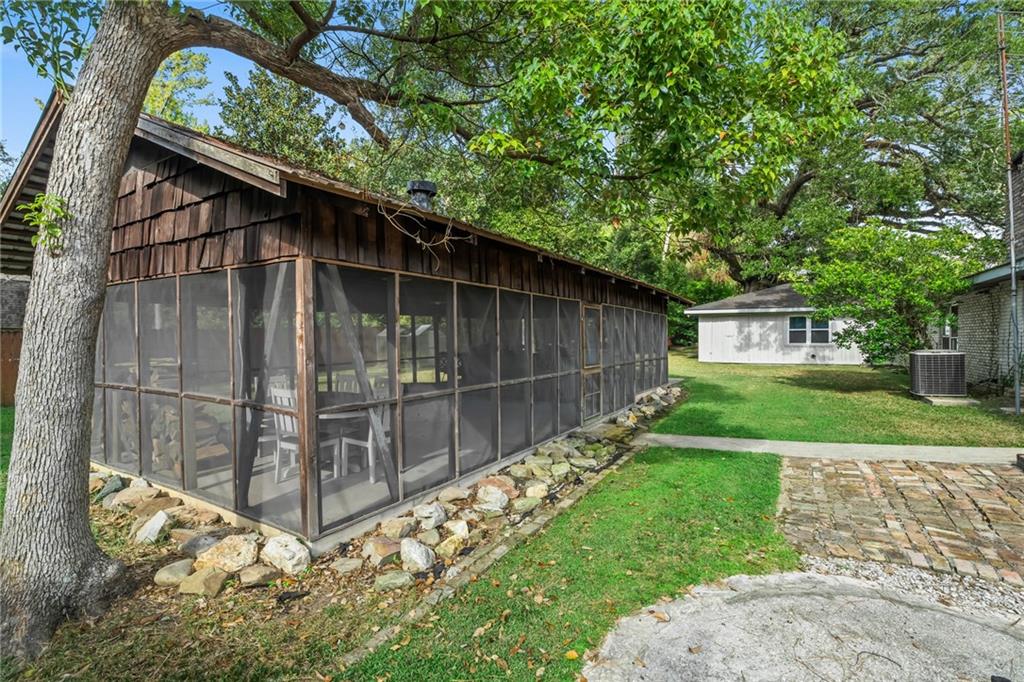 307 West 10th Avenue Covington, LA 70433 - Photo 24 of 32